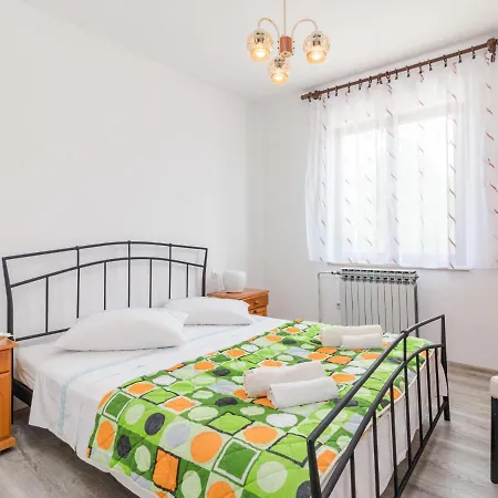 Nevenka By Interhome Vakantiehuis